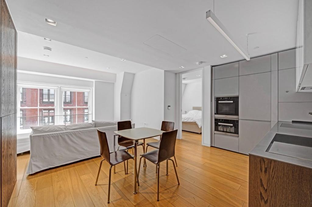 Dominion House Barts Square, Barbican, London, EC1A 7BF 1 bed flat £