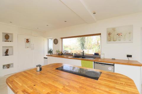 36a Ampthill Road, Silsoe, Bedford, MK45 4DX
