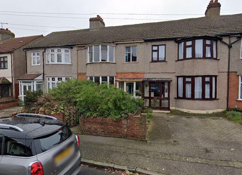Norwood Avenue, Rush Green, Romford 3 bed terraced house £325,000