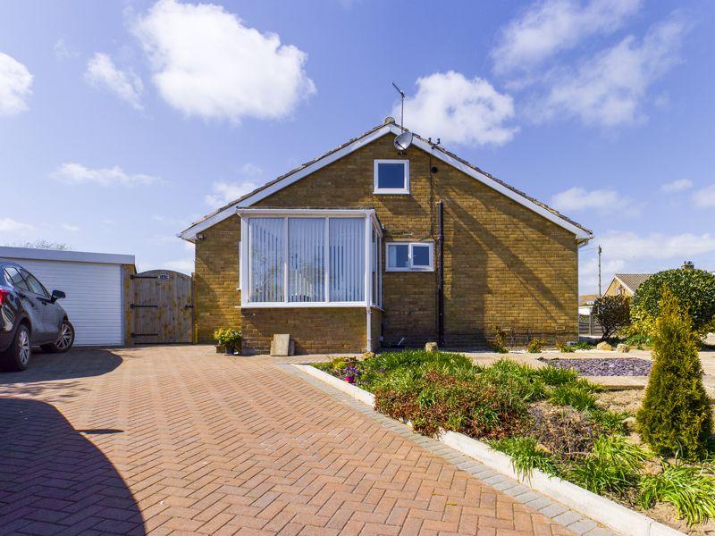 Moor Lane, Scarborough 2 bed semidetached house £200,000