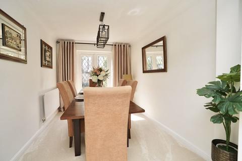 8 Barn Close, Hartford, Huntingdon, PE29 1XF
