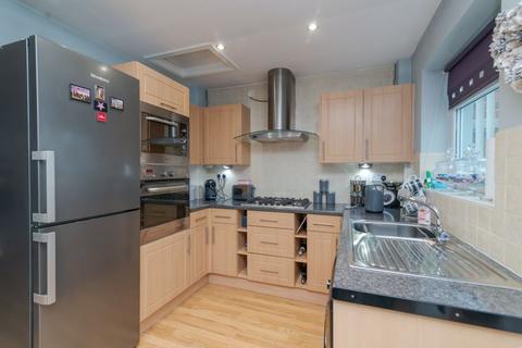 15 Weldon Avenue, Bolton, BL3 3SW