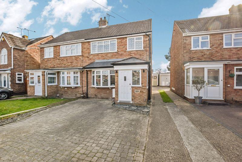 Anthony Drive, StanfordLeHope 3 bed semidetached house £325,000