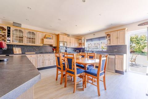 62 Ridge Road, Sutton, SM3 9LJ