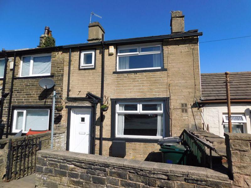 Haycliffe Lane, Bradford 2 bed terraced house £49,000
