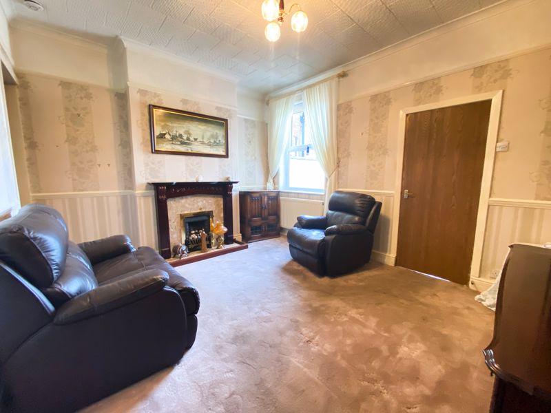 Congleton Road, Biddulph, ST8 6DY 2 bed terraced house £105,000