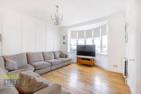 48 Hazelmere Gardens, Hornchurch, RM11 2AS
