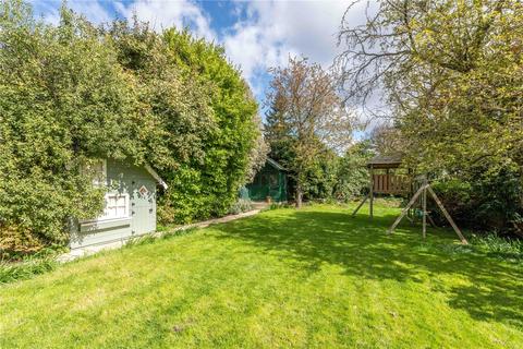 21 Raymond Road, London, SW19 4AD