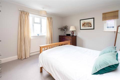 21 Raymond Road, London, SW19 4AD