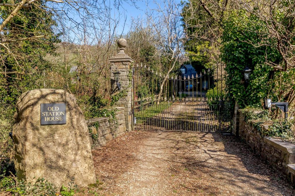 Gated Driveway