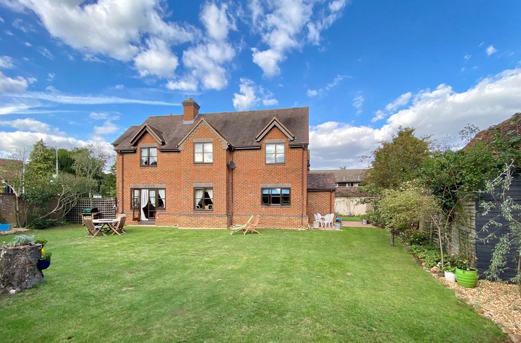 Greenway, Campton, SG17 4 bed detached house for sale - £735,000