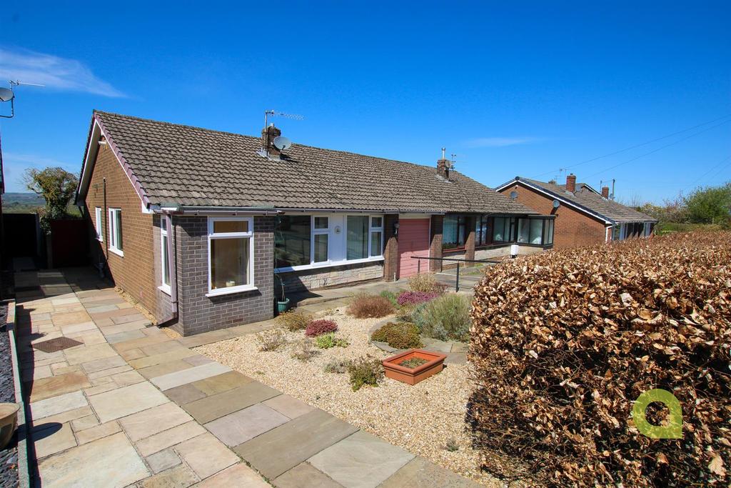 Moorland Road, Langho, Ribble Valley 3 bed semidetached bungalow £