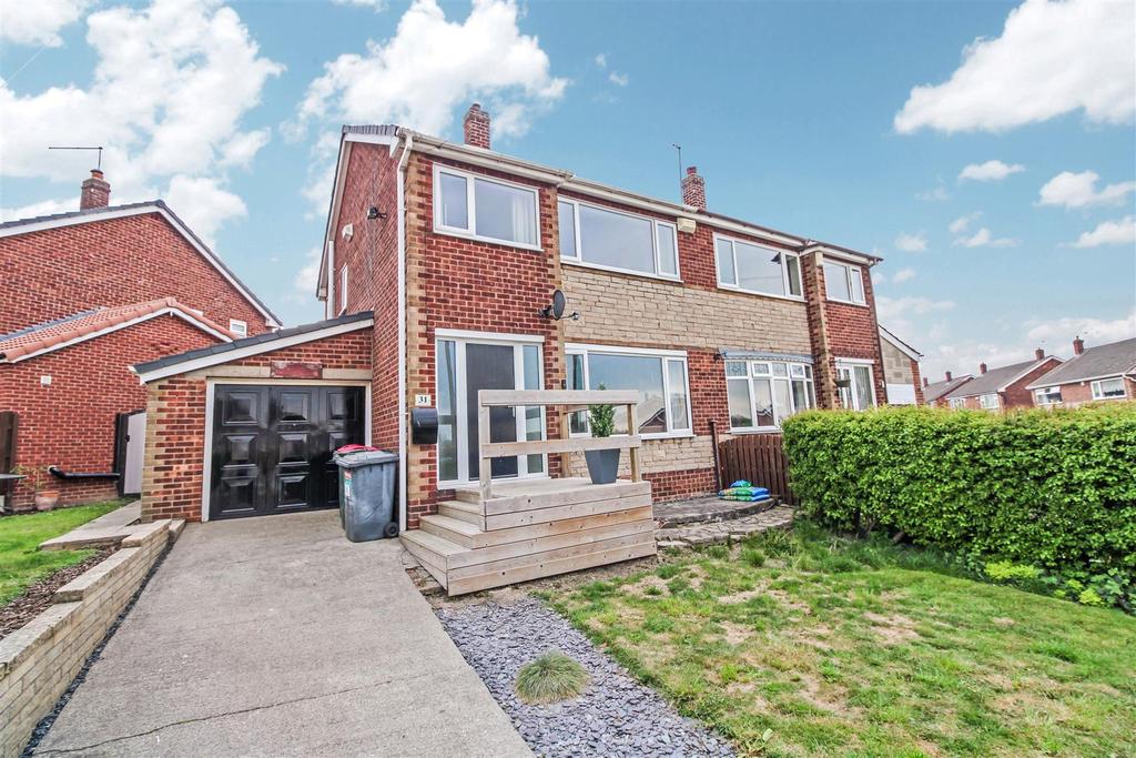 Kirkstall Close, Brinsworth, Rotherham 3 bed semidetached house £187,000