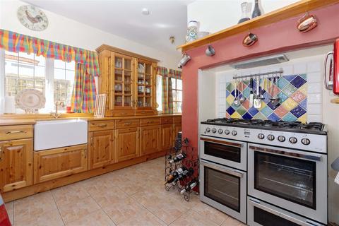 73 Boundary Road, Worthing, BN11 4LL