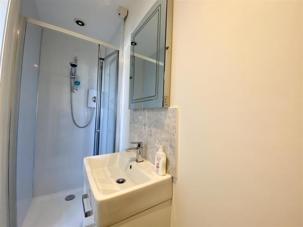 En Suite Shower Room