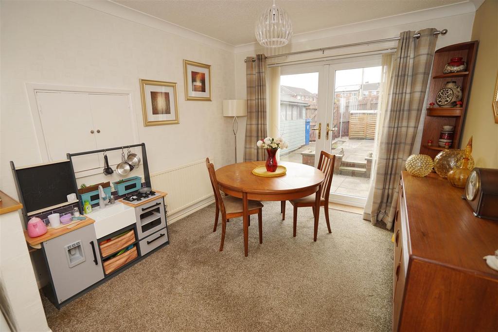 Renfrew Road, Aspull, Wigan 3 bed townhouse £160,000