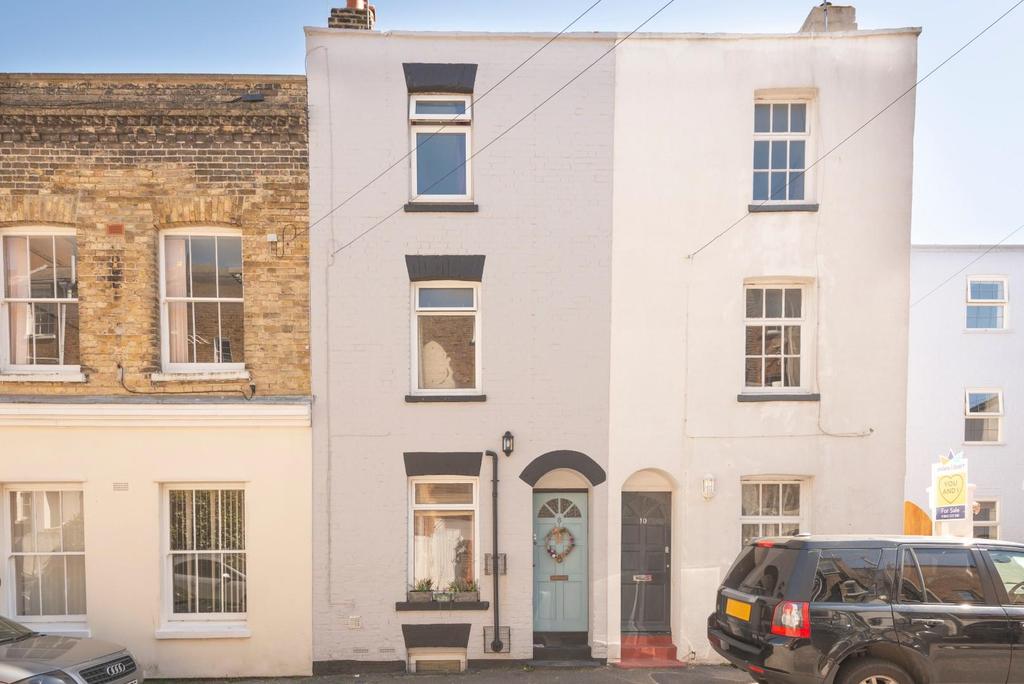Paragon Street, Ramsgate 2 bed terraced house £250,000