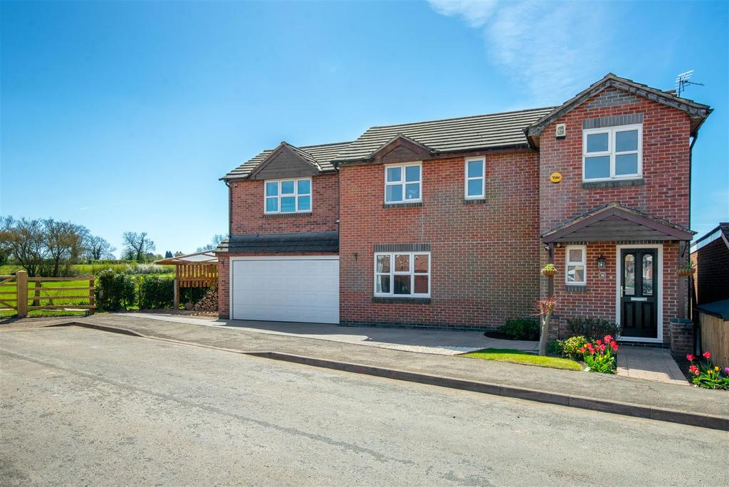 Brookside, Barlestone 5 bed detached house £375,000