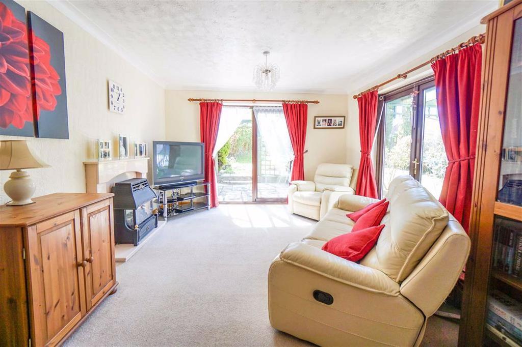 Austen Way, Hastings, East Sussex 4 bed detached bungalow £435,000