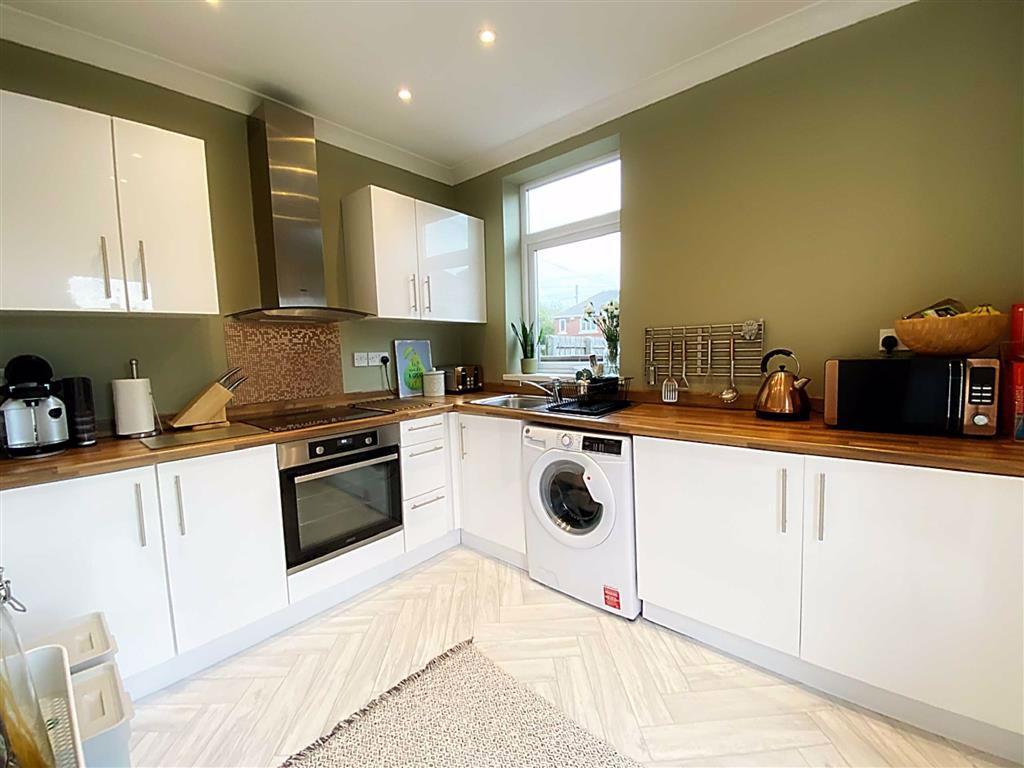 Queens Crescent, Wallsend, Tyne And Wear, NE28 3 bed semidetached house £149,950