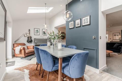 8 Chase View, Cheltenham, GL52 3AL