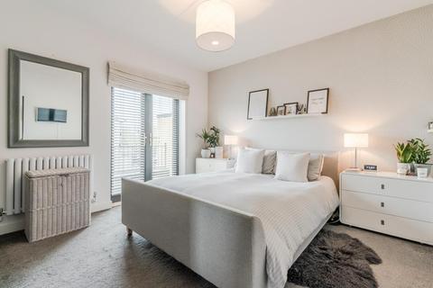 8 Chase View, Cheltenham, GL52 3AL