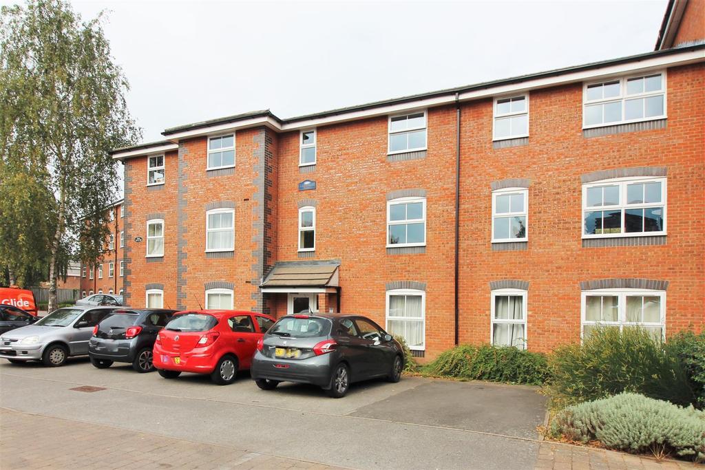 Drapers Fields, Coventry CV1 2 bed apartment £725 pcm (£167 pw)