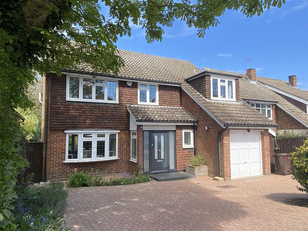 Worrin Road, Shenfield, Brentwood 5 bed detached house £1,350,000