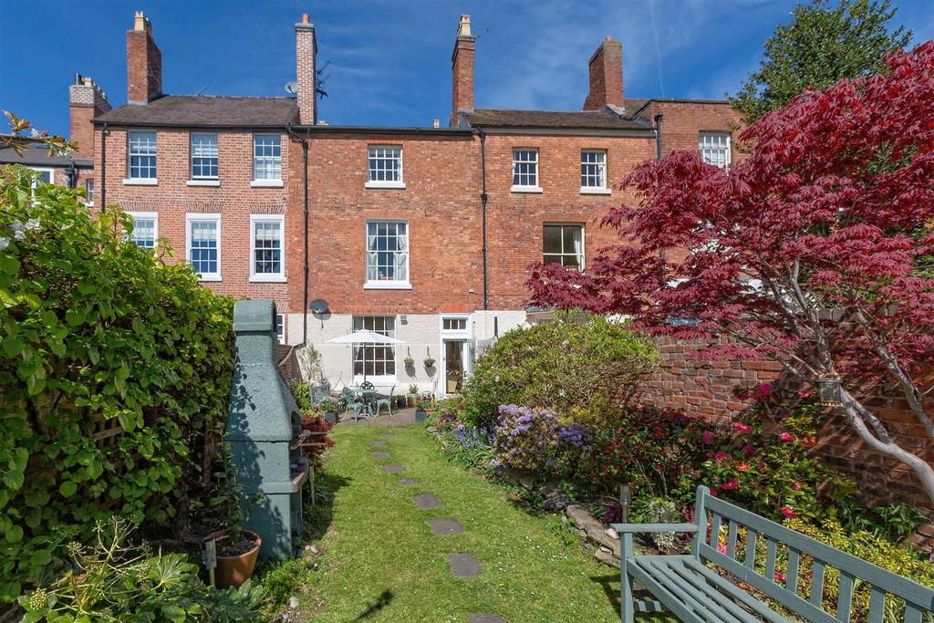 12 Swan Hill, Shrewsbury, SY1 1NL 4 bed house £750,000