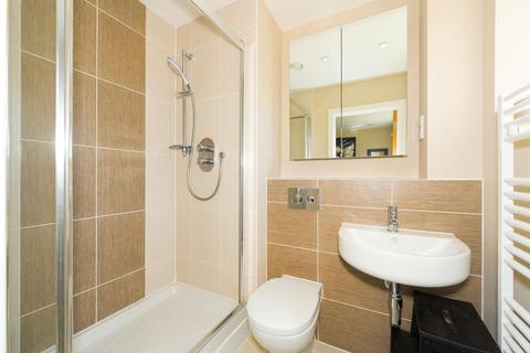 2 Holly Close, Epsom, KT19 8FQ