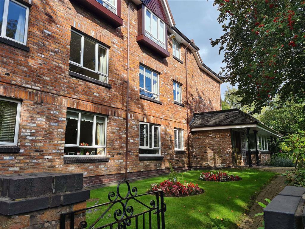 Beechfield, Albert Road, WILMSLOW 1 bed apartment £795 pcm (£183 pw)