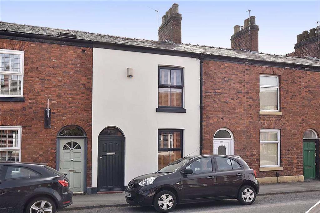 Bond Street, Macclesfield 2 bed cottage for sale £210,000