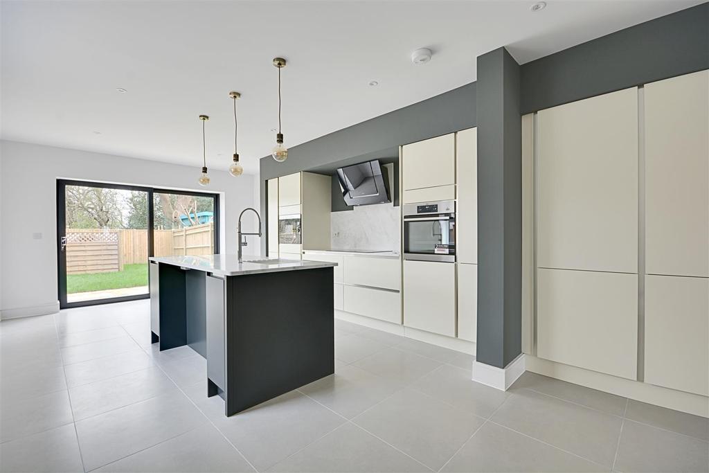 West End, Herstmonceux, 4 bed house £550,000