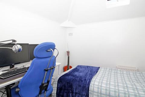 156 Moorside Road, Bromley, BR1 5ET