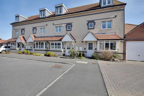 17 Northcliffe, Bexhill-on-sea, TN40 1RA