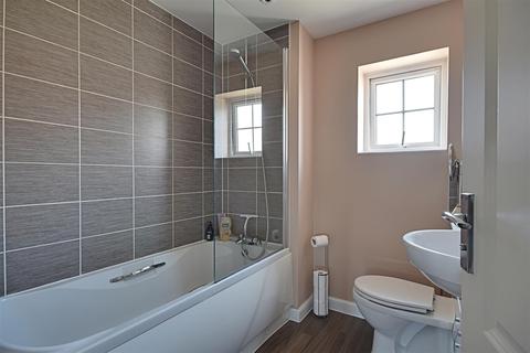 17 Northcliffe, Bexhill-on-sea, TN40 1RA