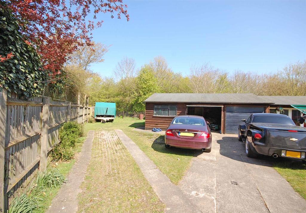 Queenborough Lane, Braintree 3 bed detached house £525,000