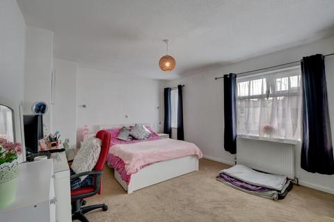 19 Dryden Street, Padiham, Burnley, BB12 8TQ
