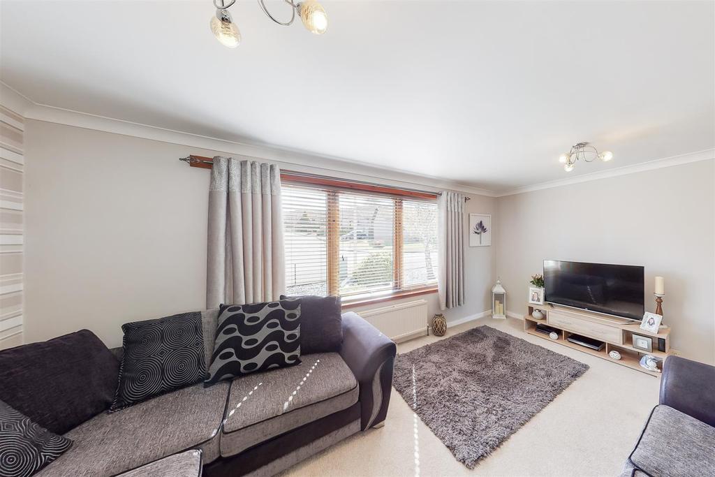 Lady Nairne Drive, Perth 3 bed detached bungalow £212,500