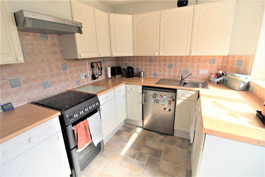 Mile Barn Road, Wrexham 3 bed semidetached house £189,950