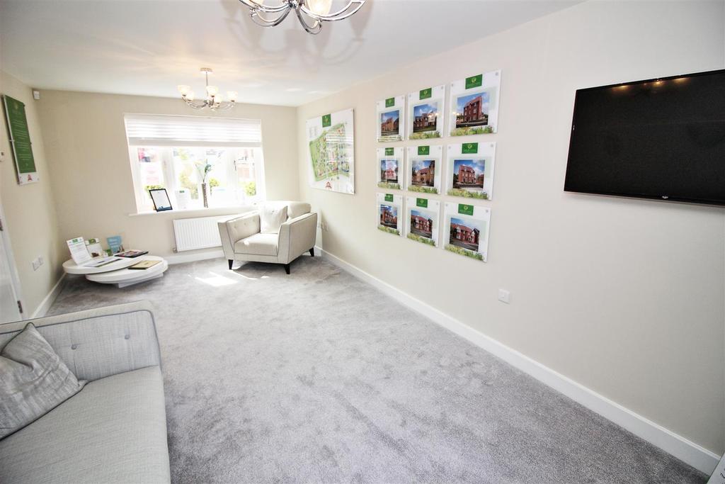 Field Farm Way, Stapleford. 4 bed detached house £385,000