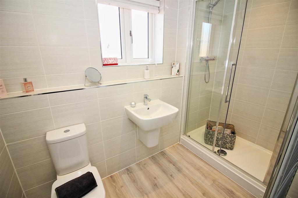 Ensuite bed2.JPG
