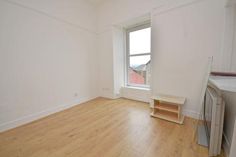 Flat 2, 8 Auchamore Road, Dunoon, PA23 7DY