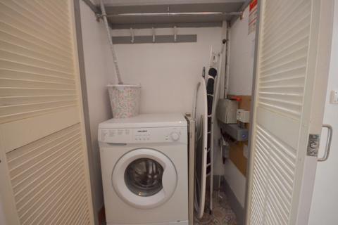 Flat 2, 8 Auchamore Road, Dunoon, PA23 7DY