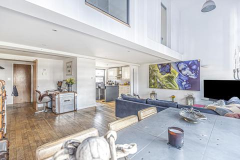 Flat 3, 14 Dolland Street, London, SE11 5LN
