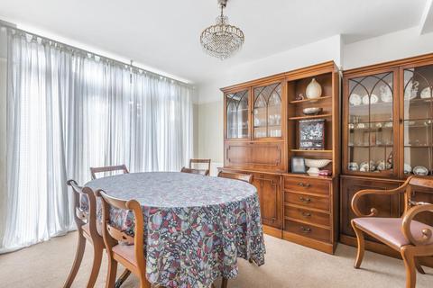 15 Chatham Avenue, Bromley, BR2 7QB