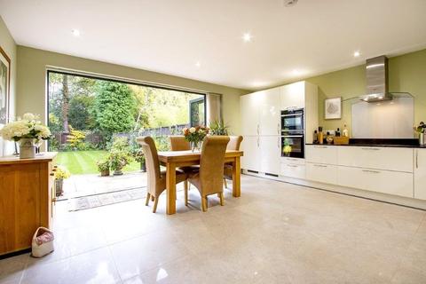 36 Chestnut Grove, Fleet, GU51 3LW
