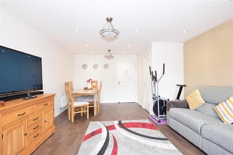 14 Clenshaw Path, Basildon, SS14 2FP