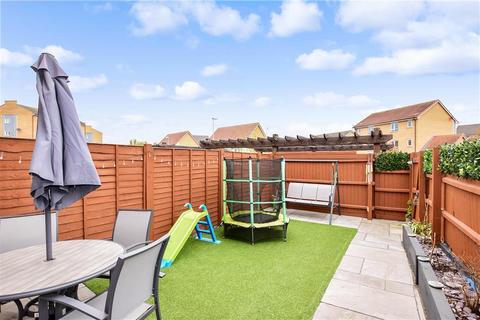 14 Clenshaw Path, Basildon, SS14 2FP