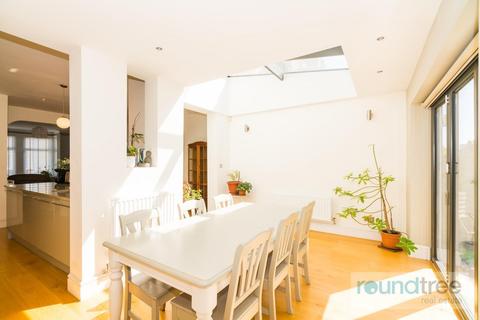 79 Bertram Road, London, NW4 3PR